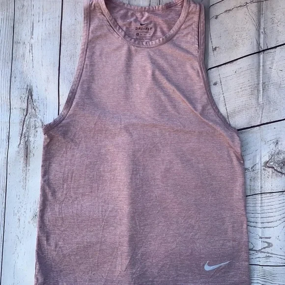 Nike Women's Sz XS Nike Tank Purple and Pink -2 PCs - Picture 2 of 6